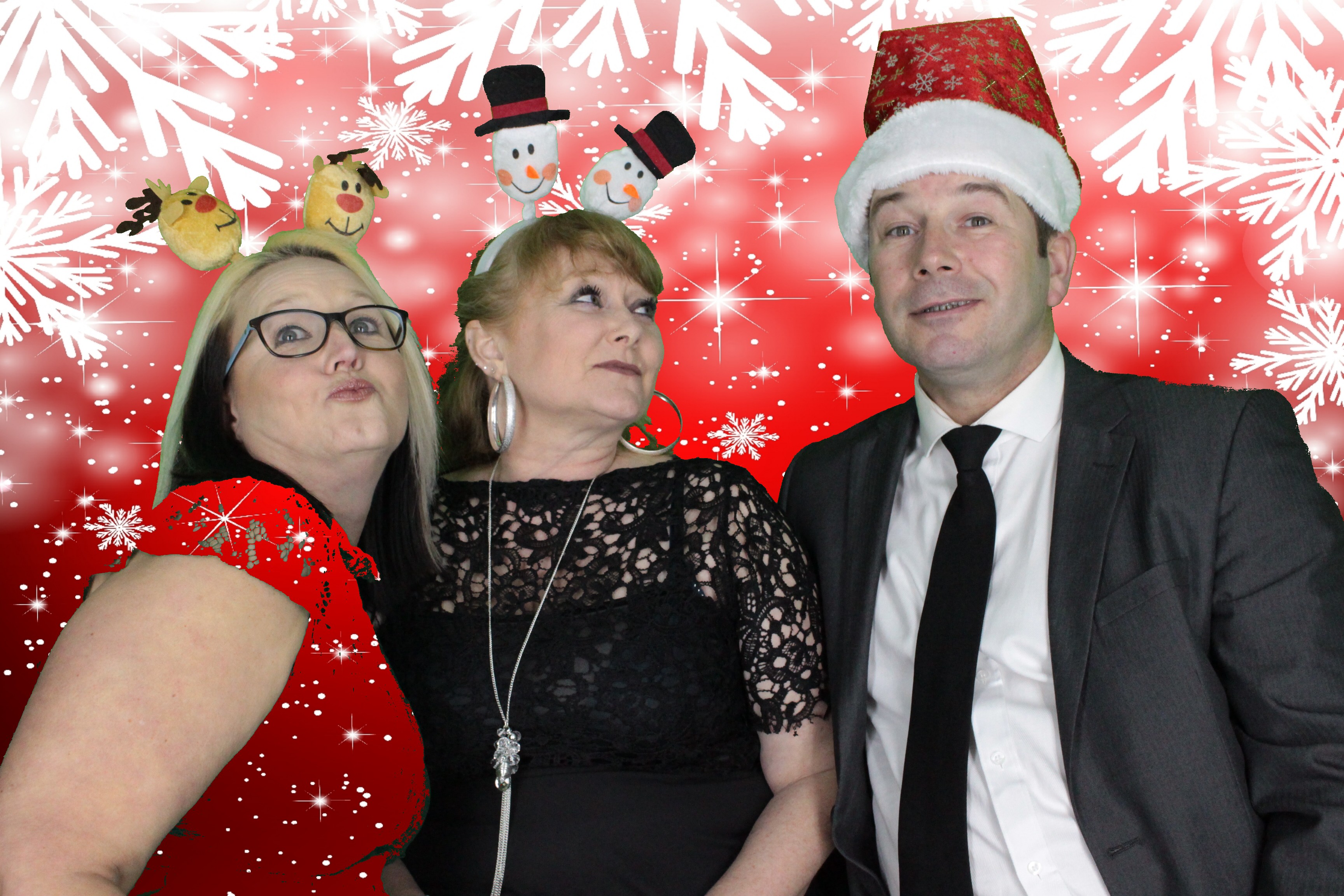 Upavon Officers' Mess Christmas Party | View more photos from the event at gallery.myphotoboothexperience.co.uk/u/MyPhotoBoothExperienceLtd/Upavon-Officers-Mess-Christmas-Party